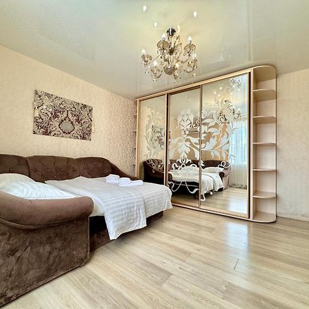 Apartpoltava Елегантна Квартира В Новобудові,Біля Каштанової Алеї, Центр Міста, Звітна Документація מראה חיצוני תמונה